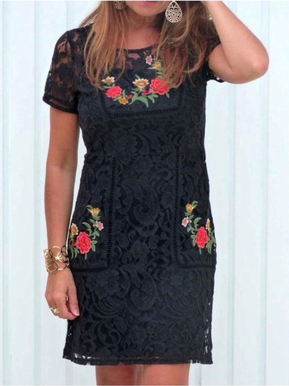 Forever 21 Embroidered Lace Dress